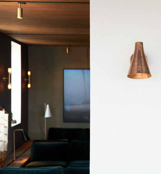 Hunter Wall – Outdoor