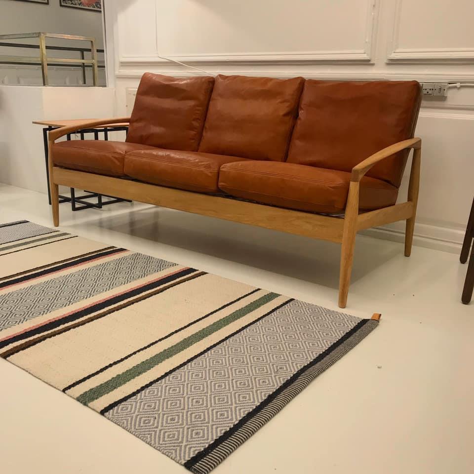 PAPERKNIFE 3SEATER