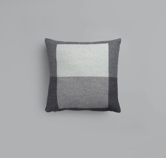 Syndin PILLOW l Røros Tweed