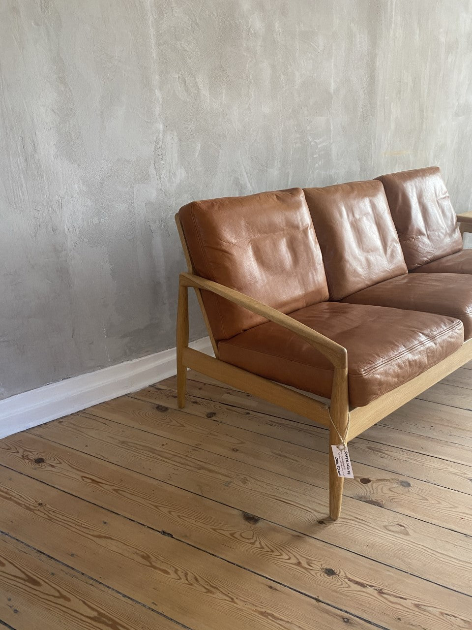 PAPERKNIFE 3SEATER