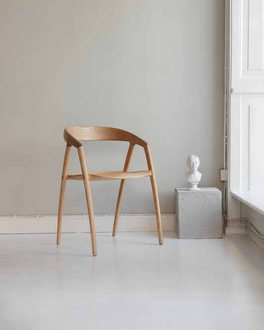 DC09 CHAIR