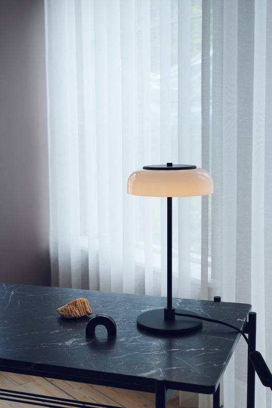 Blossi table black